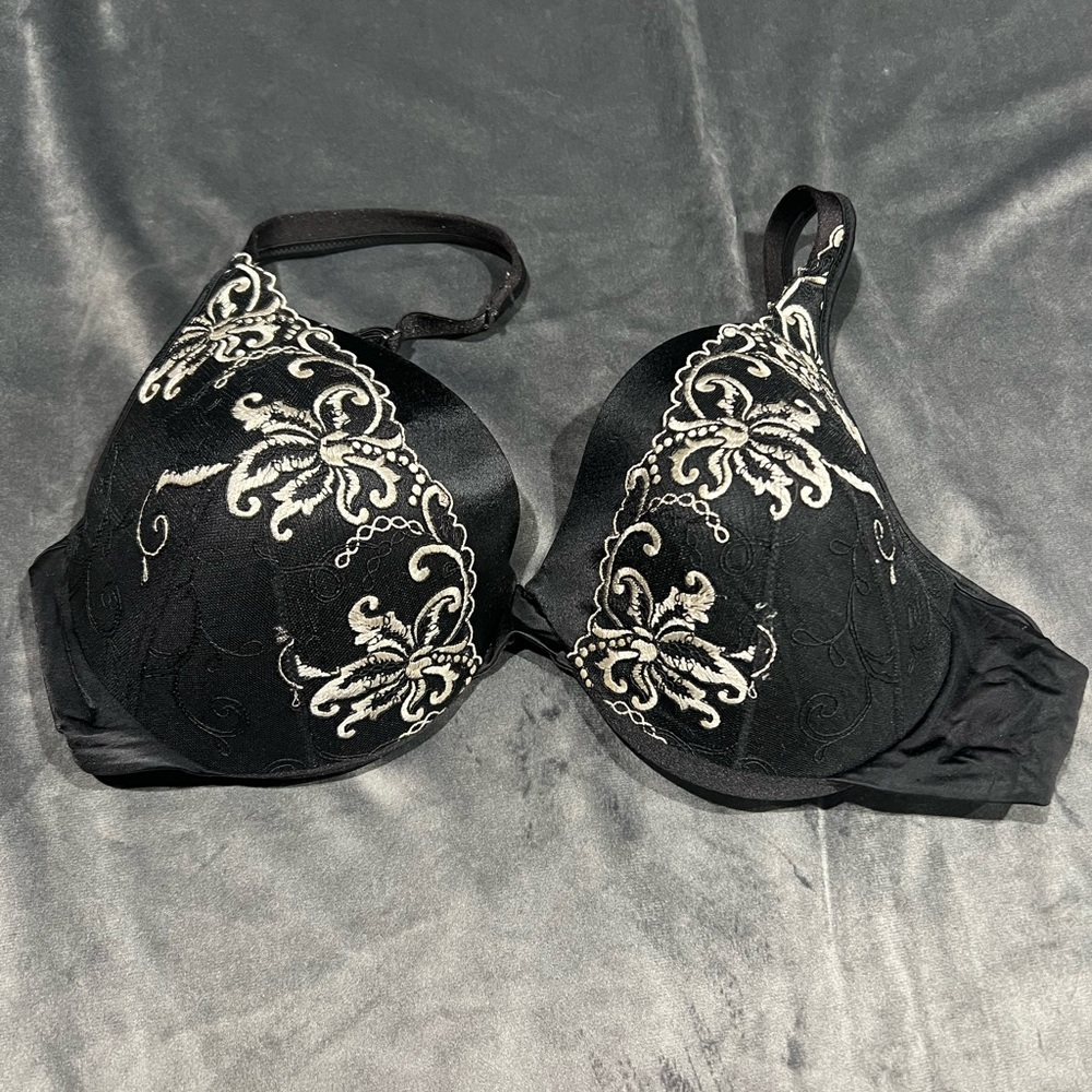 Bali Black and Cream Embroidered Bra